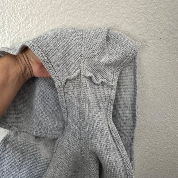 Brandy Melville Gray Waffle Knit Elastic Waist Shorts Pockets Cotton Airy Sz XS - Picture 5 of 8